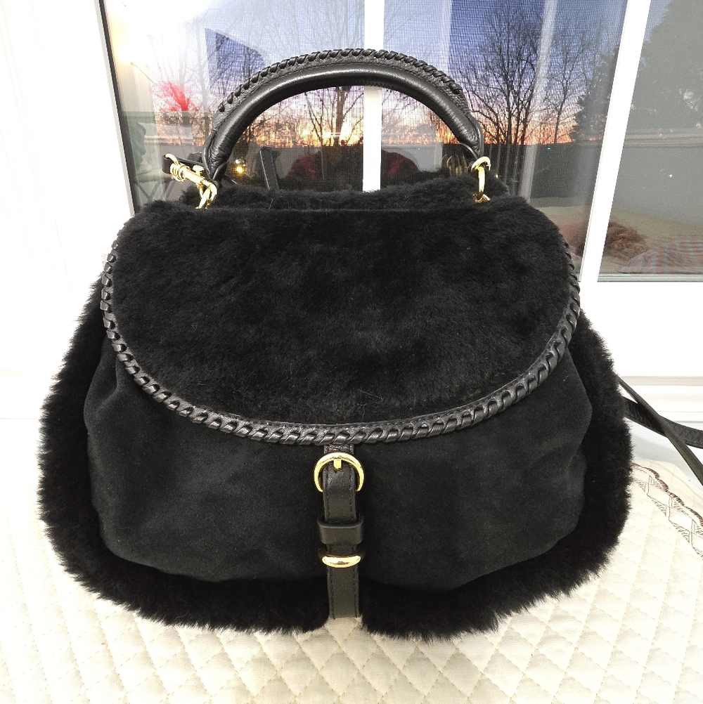 UGG Australia HOBO Quinn BLACK sheep fur FLAP